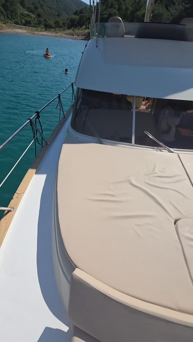 The large sundeck on Providenca’s bow